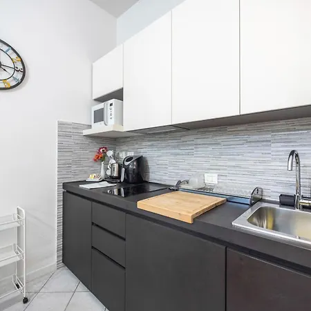 Avesella Escape شقة